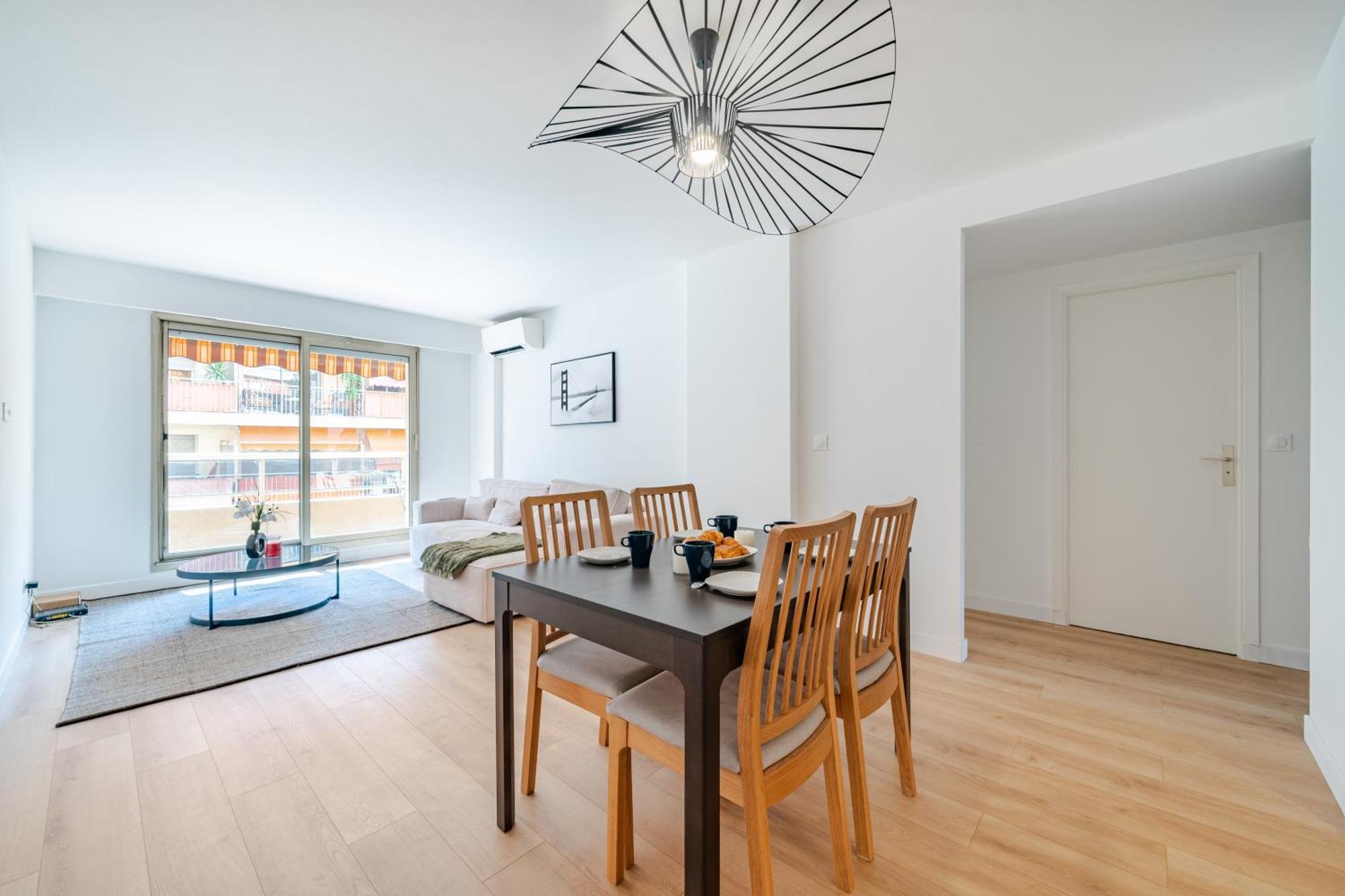 Near Old Town And Apartment Fully Renovated Ницца Экстерьер фото