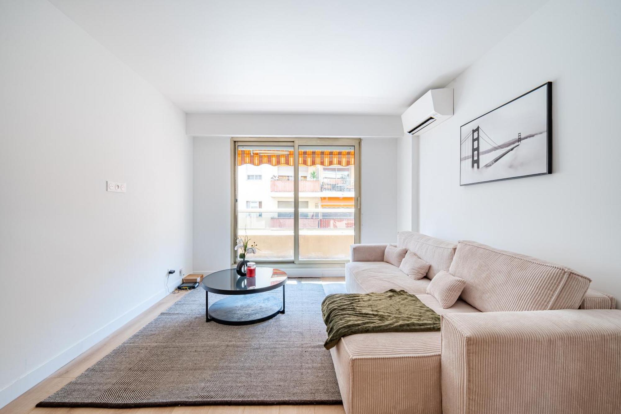 Near Old Town And Apartment Fully Renovated Ницца Экстерьер фото