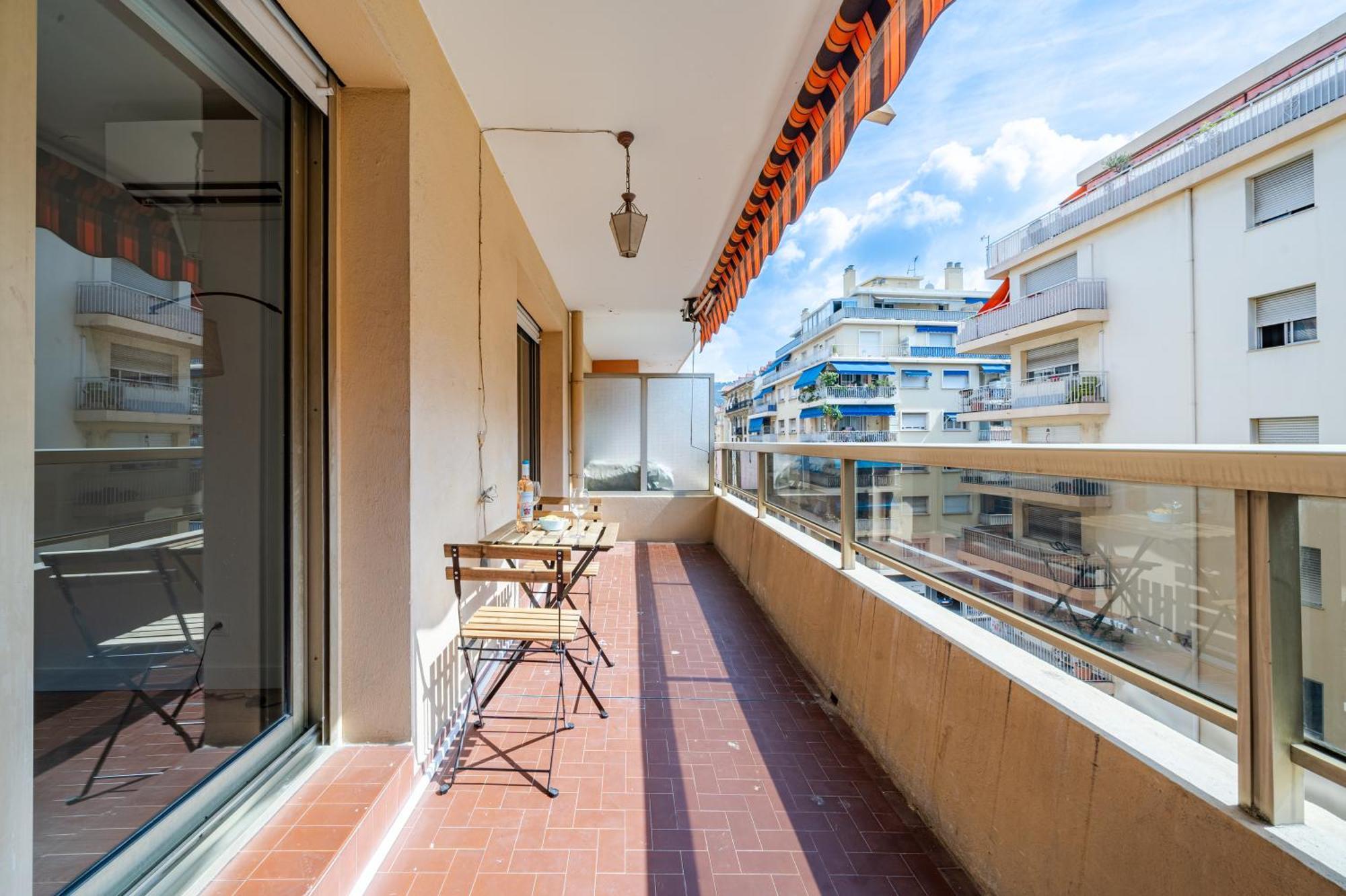Near Old Town And Apartment Fully Renovated Ницца Экстерьер фото