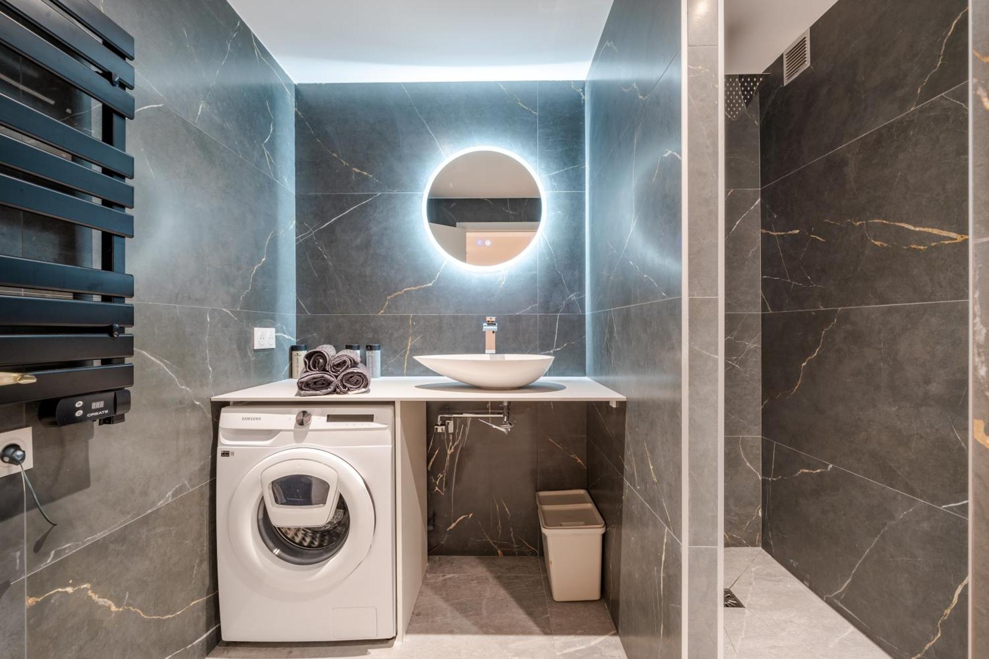 Near Old Town And Apartment Fully Renovated Ницца Экстерьер фото