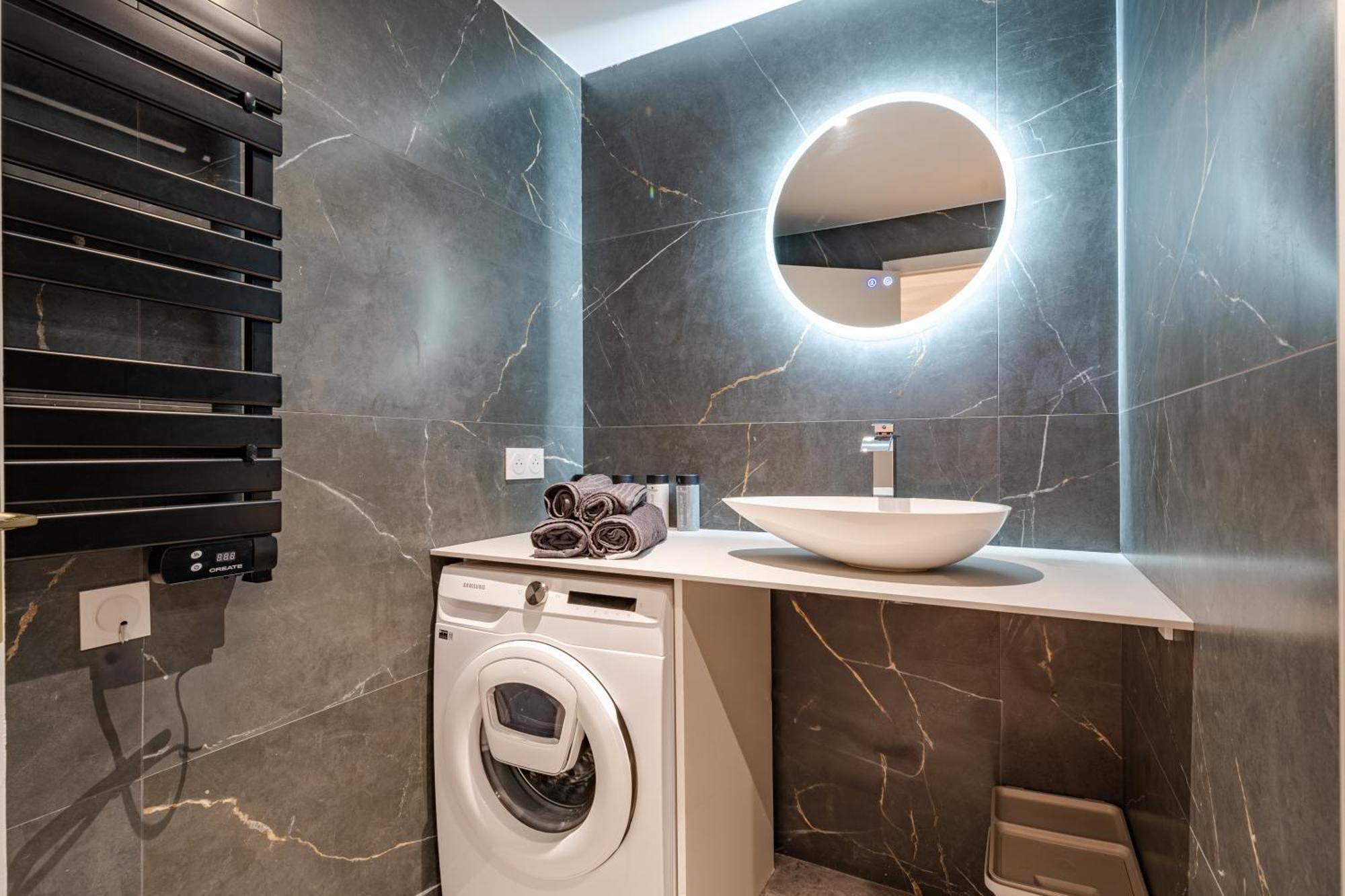 Near Old Town And Apartment Fully Renovated Ницца Экстерьер фото